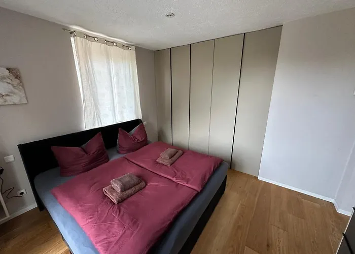 Stadtvilla In Leipzig 7 Personen 3 Schlafzimmer 2 Baeder Garten Und Terrasse Zentral Gelegen Messe Innenstadt Seen