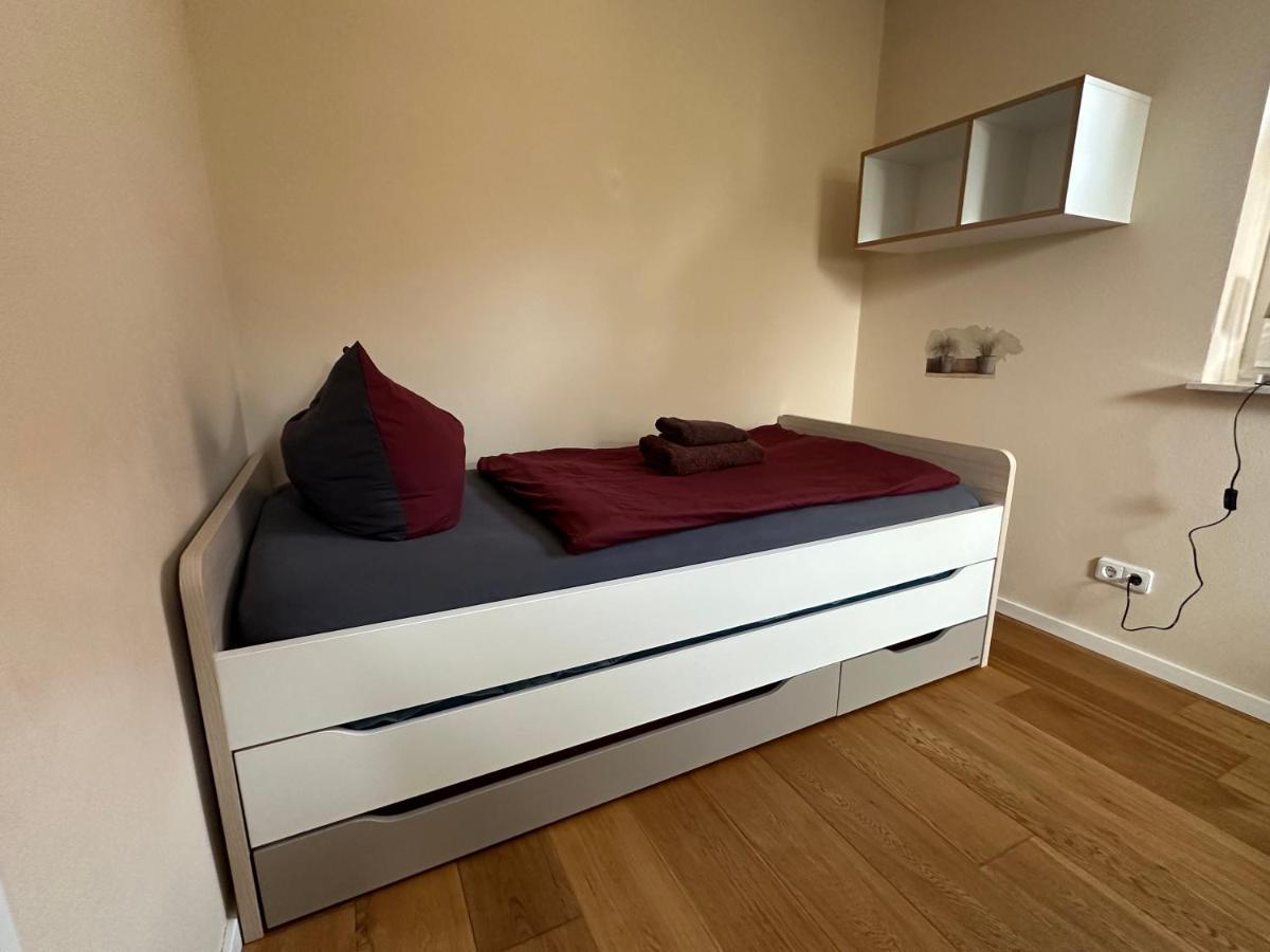 Stadtvilla In 7 Personen 3 Schlafzimmer 2 Baeder Garten Und Terrasse Zentral Gelegen Messe Innenstadt Seen Leipzig